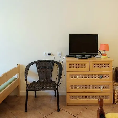 Студия Во Французском Стиле В Пригороде Созополя Apartament